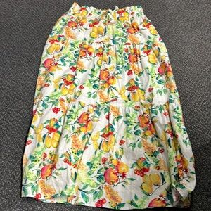 Lauren Conrad fruit print maxi skirt L // 013101